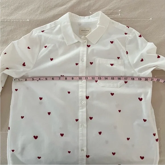 NWT Sezane Tomboy White Button Down Shirt Embroidered Red Hearts US Size 8 - Picture 7 of 7